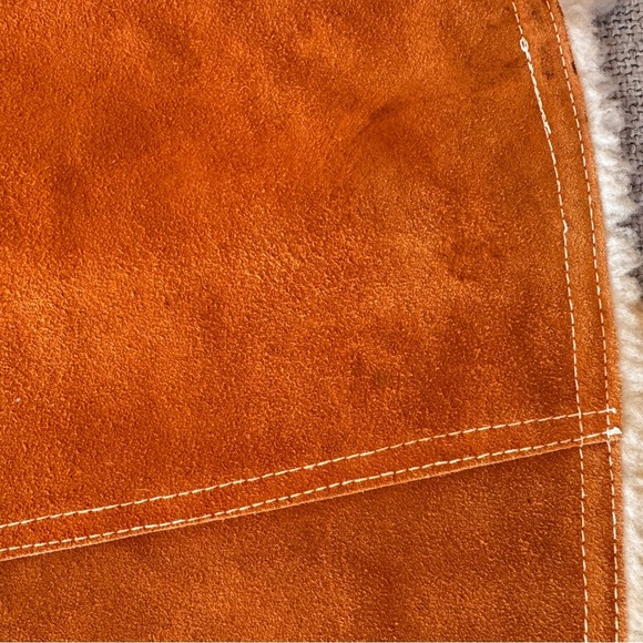 Vintage Brown Suede and Shearling Vest - Picture 7 of 7